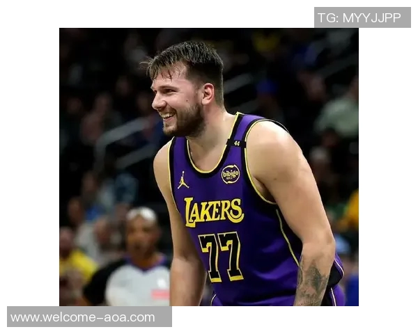 东契奇带领球队团建活动雷迪克表示积极反馈不断涌现