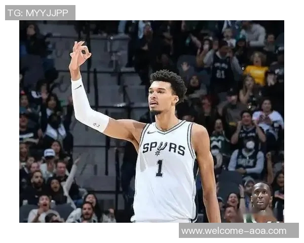 马刺官方宣布文班身高提升至2米26新赛季状态更为惊人