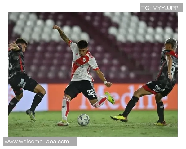 多特蒙德关注河床17岁中场梅萨多次派遣球探进行考察